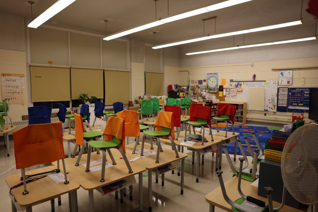 outdated elementary classroom